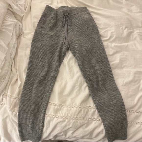 Express Pants - grey knit joggers